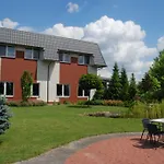 Otel Podroznik 2*