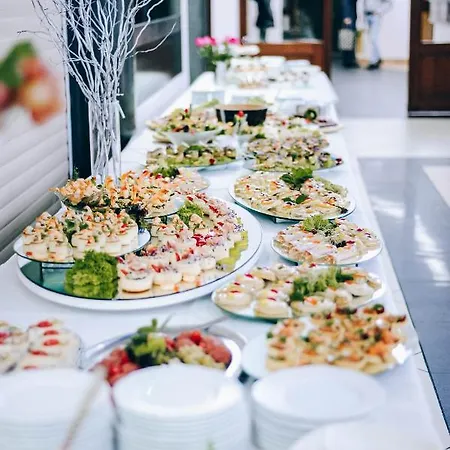 Podróżnik Hotel 2*