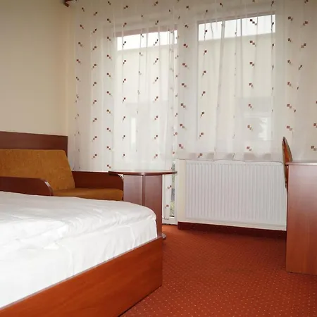 Podróżnik Hotel 2*
